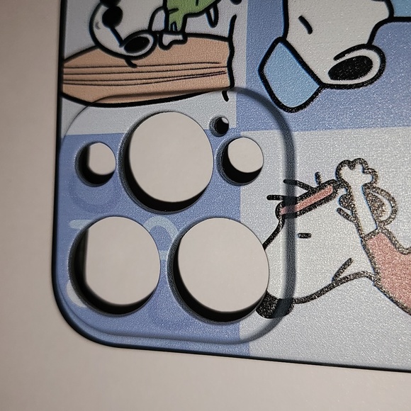 Brand new Apple IPhone 🍎 15 Pro Max   Peanuts Snoopy soft Silicone Phone Case - Picture 5 of 7